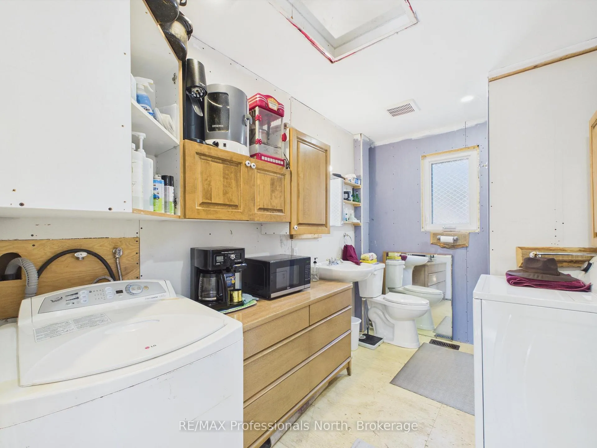 Photo 19 of 1070 Vankoughnet Road, Bracebridge, Oakley — HOMEH