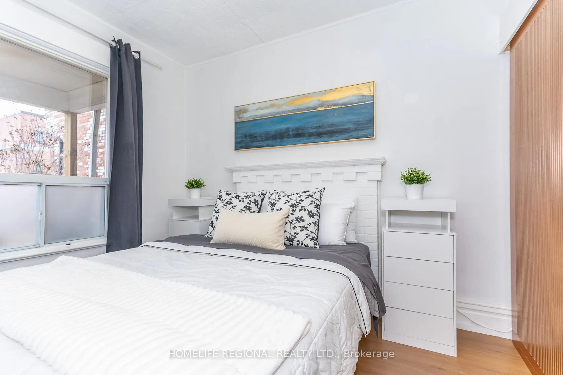Photo 9 of 2378 St Clair Avenue W, Toronto, Junction Area — HOMEH