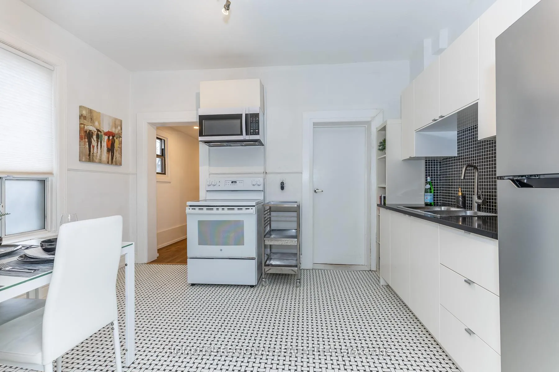 Photo 11 of 2378 St Clair Avenue W, Toronto, Junction Area — HOMEH