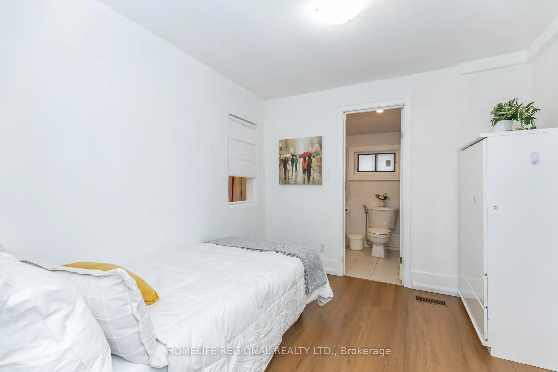 Photo 18 of 2378 St Clair Avenue W, Toronto, Junction Area — HOMEH