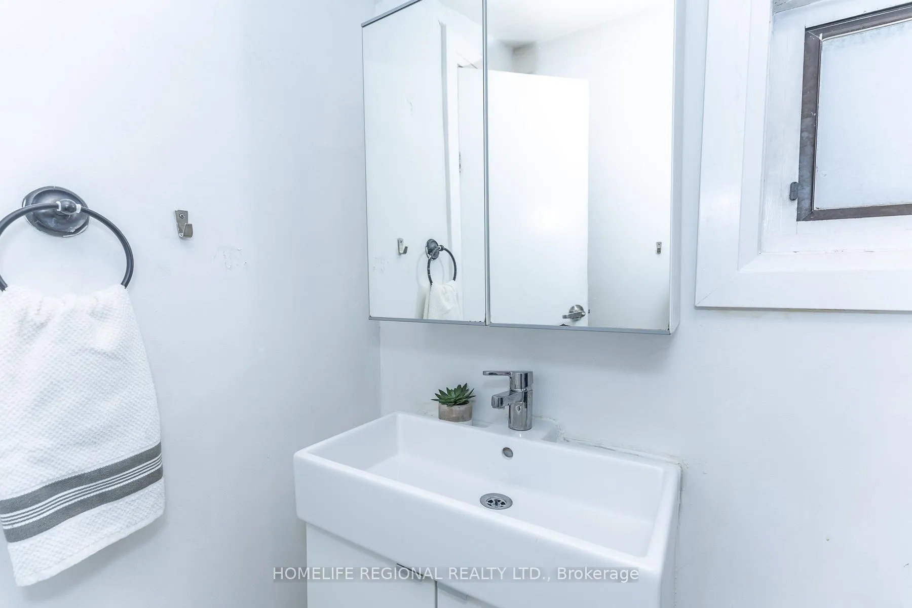 Photo 22 of 2378 St Clair Avenue W, Toronto, Junction Area — HOMEH