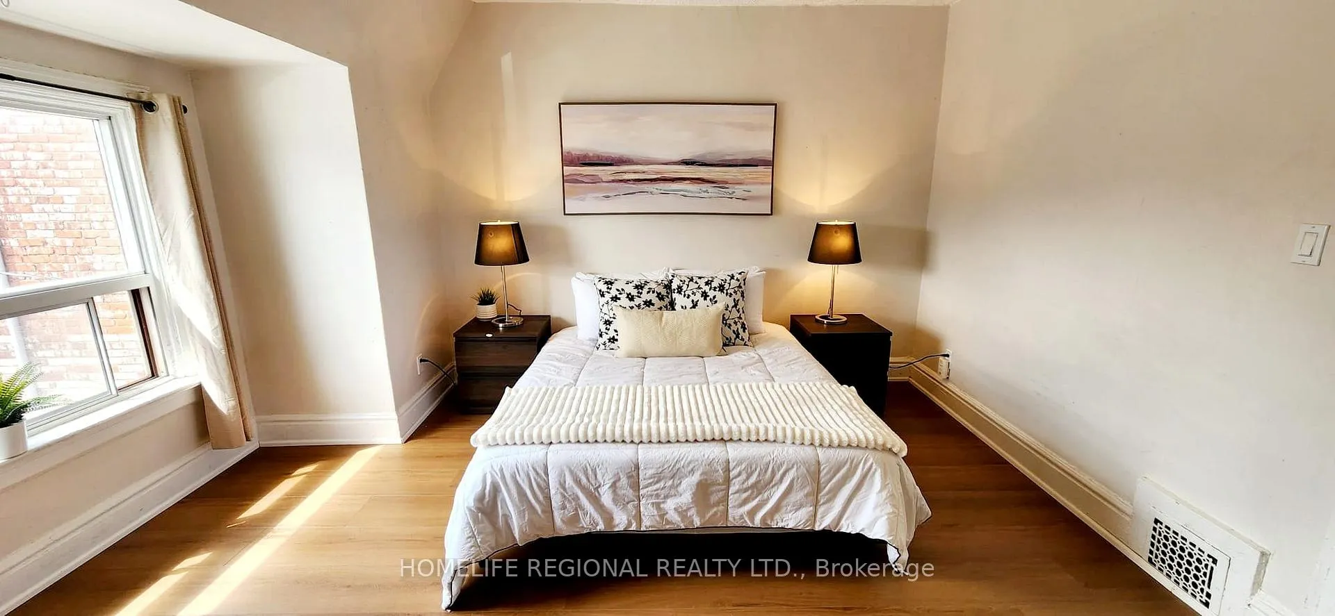 Photo 24 of 2378 St Clair Avenue W, Toronto, Junction Area — HOMEH