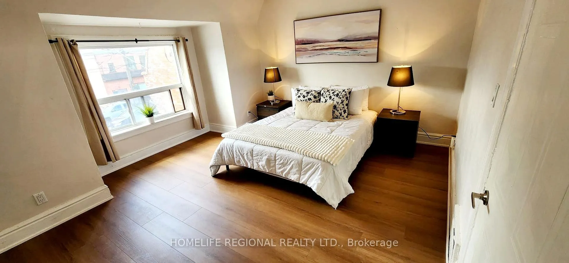 Photo 26 of 2378 St Clair Avenue W, Toronto, Junction Area — HOMEH