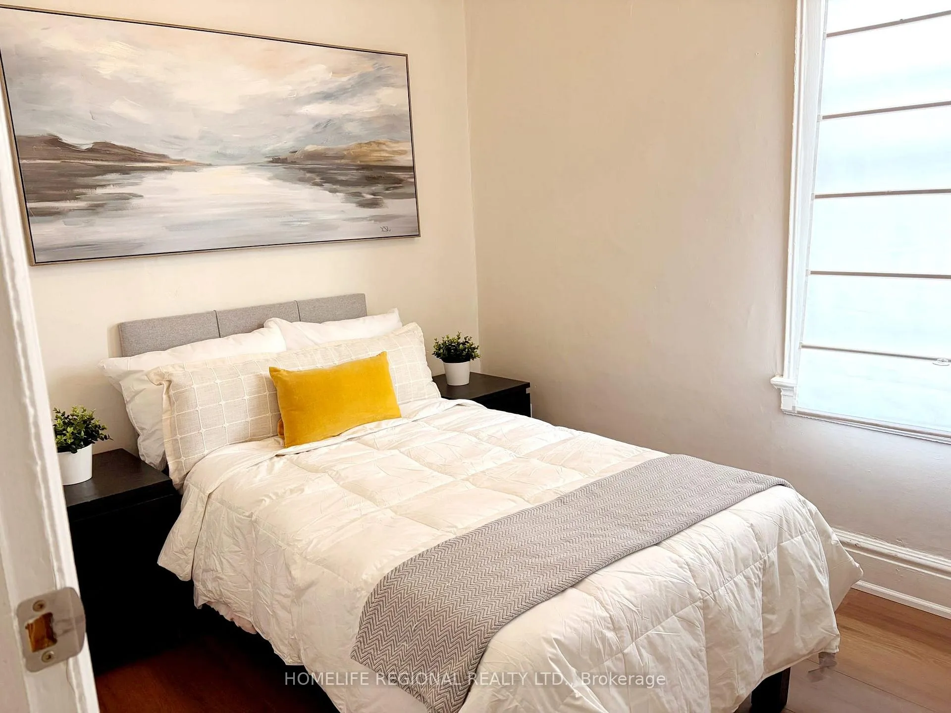 Photo 27 of 2378 St Clair Avenue W, Toronto, Junction Area — HOMEH