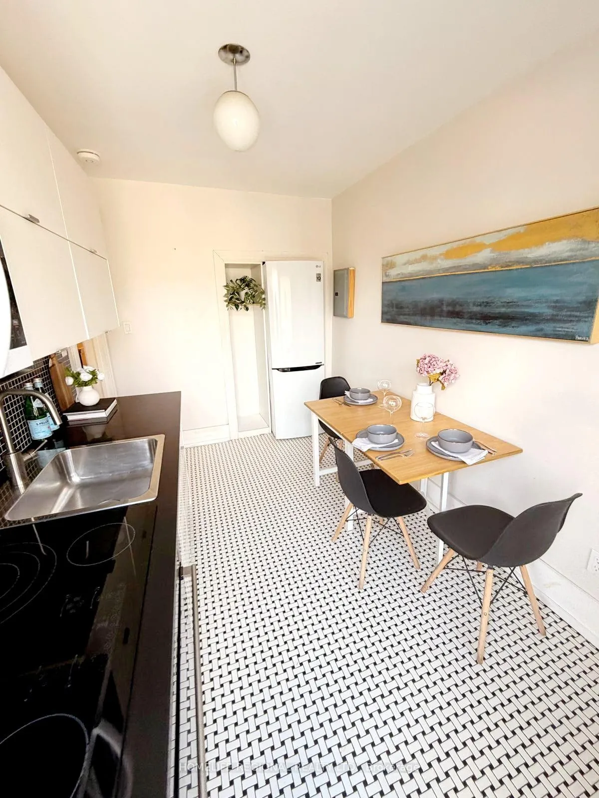 Photo 29 of 2378 St Clair Avenue W, Toronto, Junction Area — HOMEH