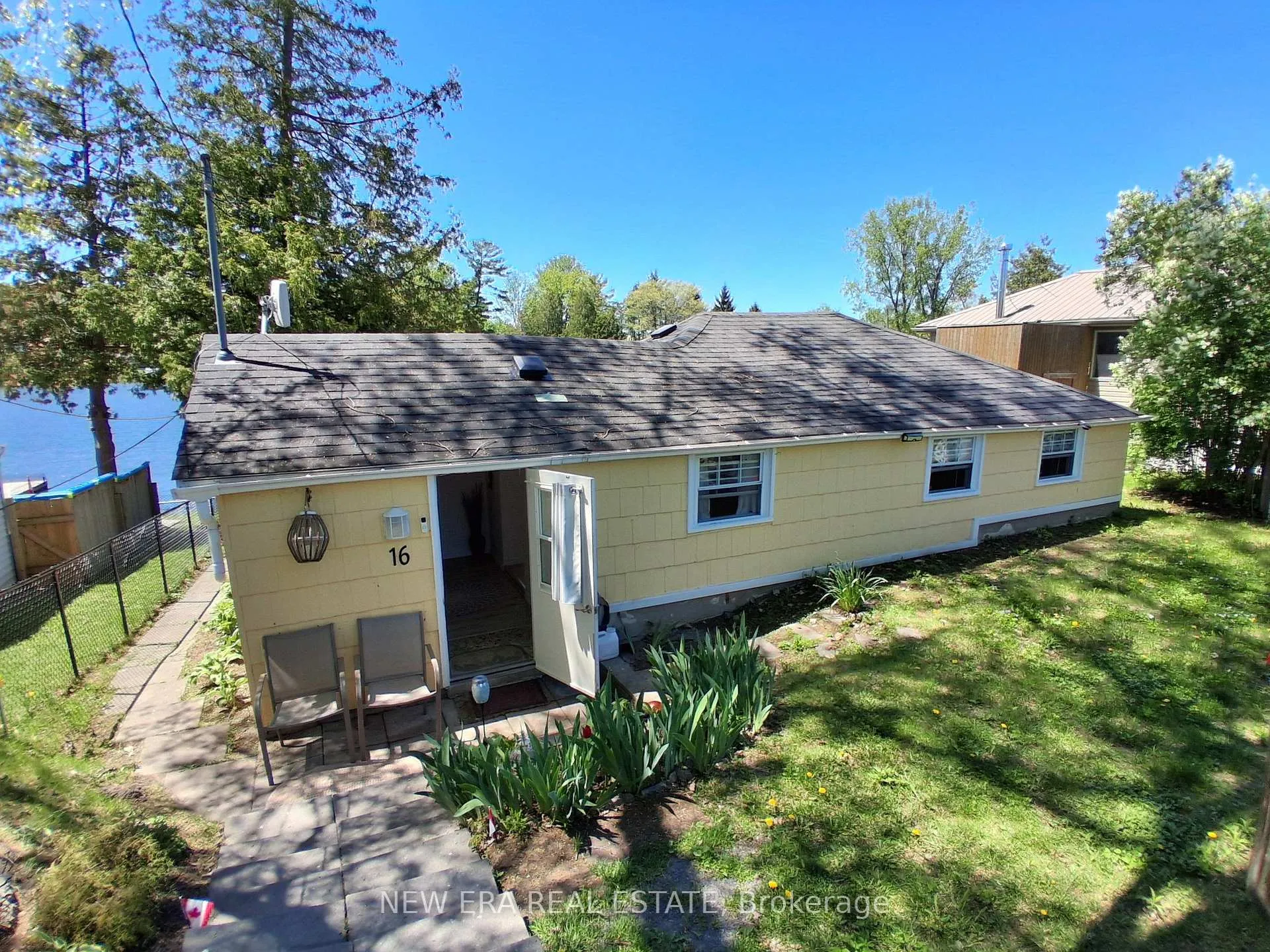 Photo 3 of 16 Pines Lane, Quinte West, Sidney Ward — HOMEH