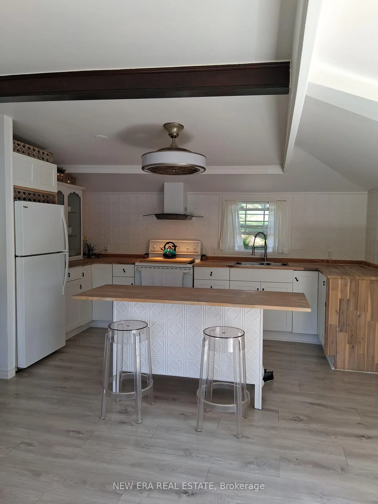 Photo 7 of 16 Pines Lane, Quinte West, Sidney Ward — HOMEH