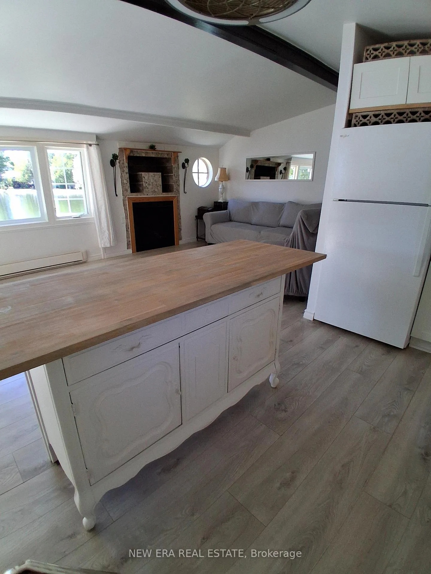 Photo 9 of 16 Pines Lane, Quinte West, Sidney Ward — HOMEH