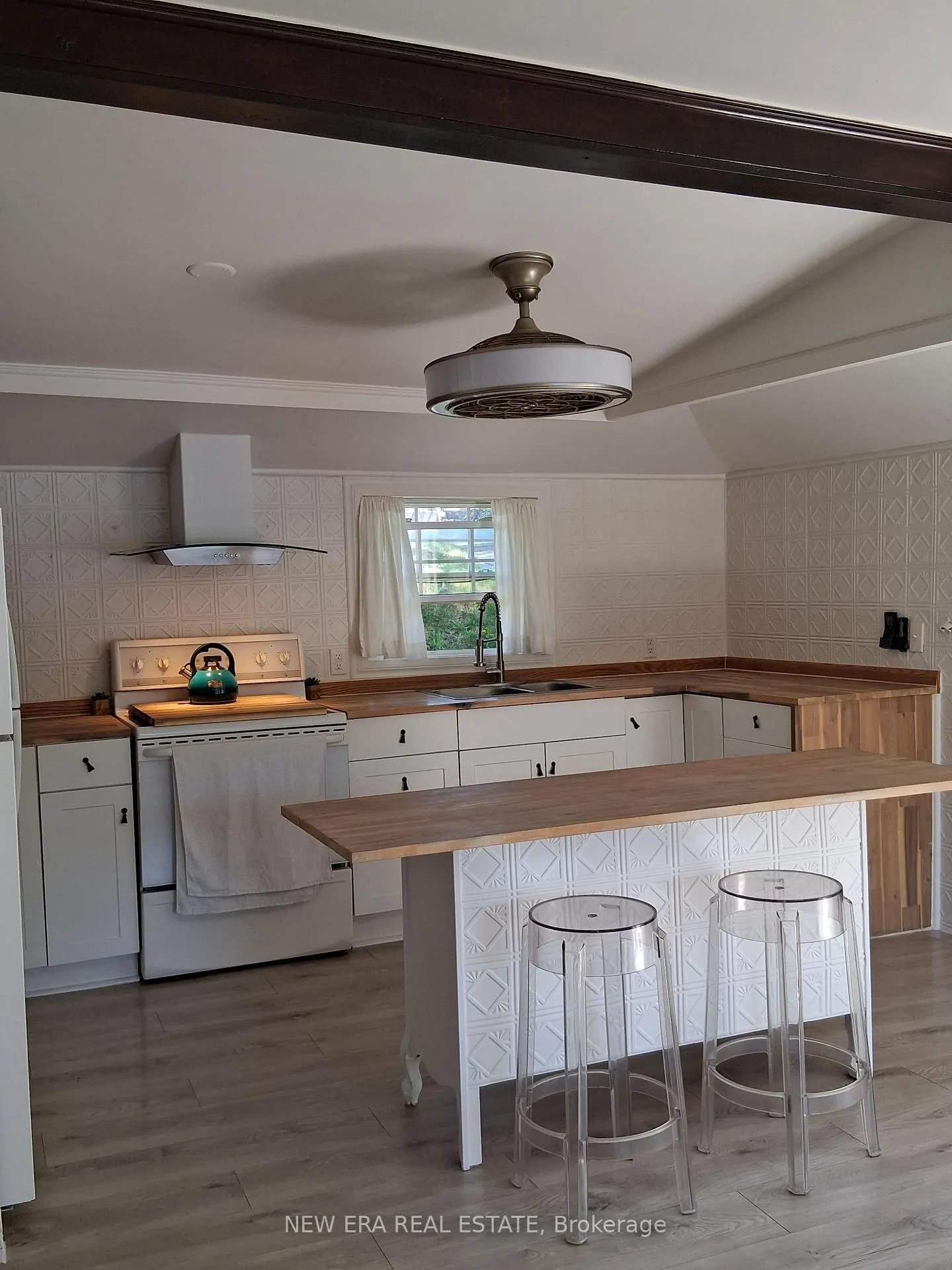 Photo 15 of 16 Pines Lane, Quinte West, Sidney Ward — HOMEH