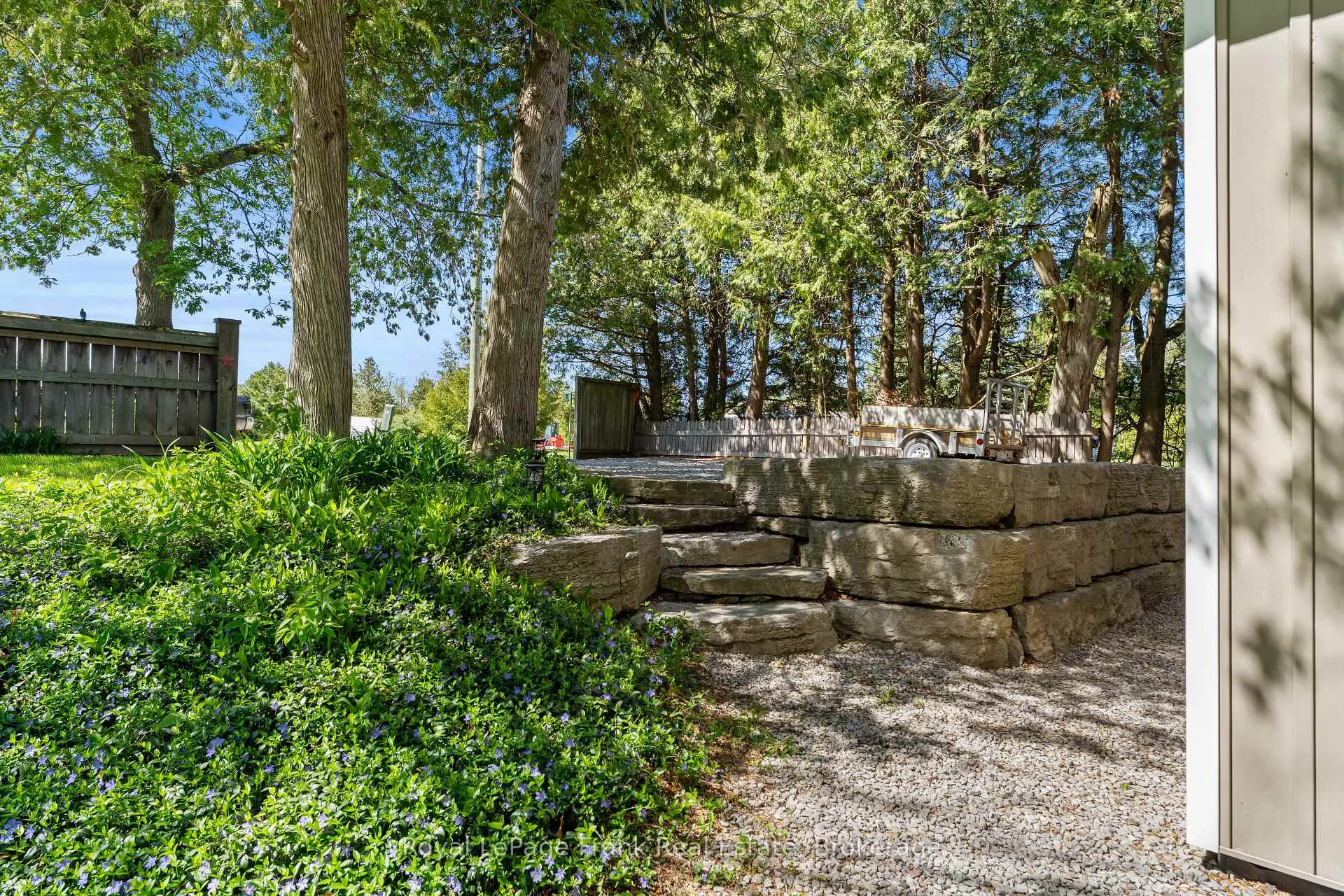 Photo 39 of 71 Rainbow Road, Kawartha Lakes, Fenelon — HOMEH