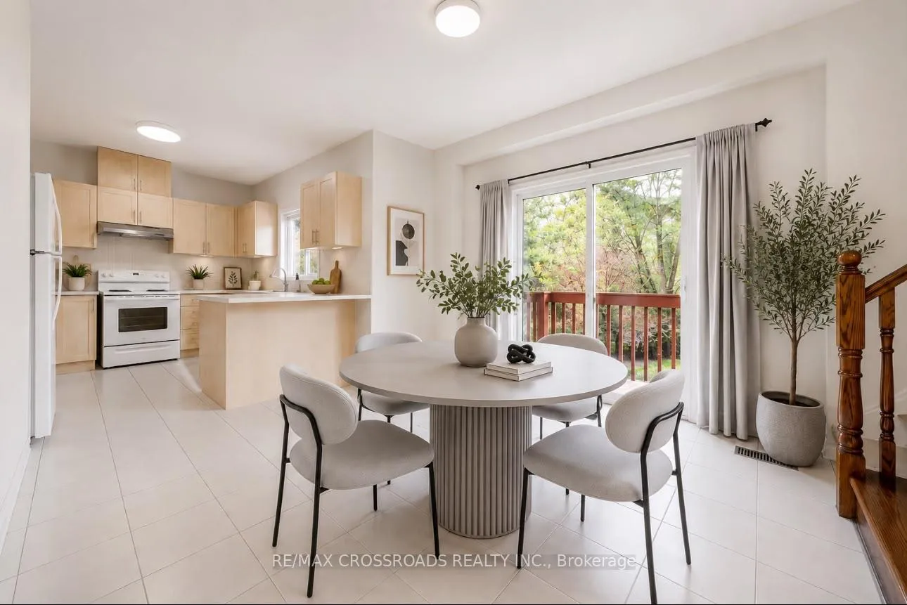 Photo 11 of 52 Drew Kelly Way, Markham, Buttonville — HOMEH
