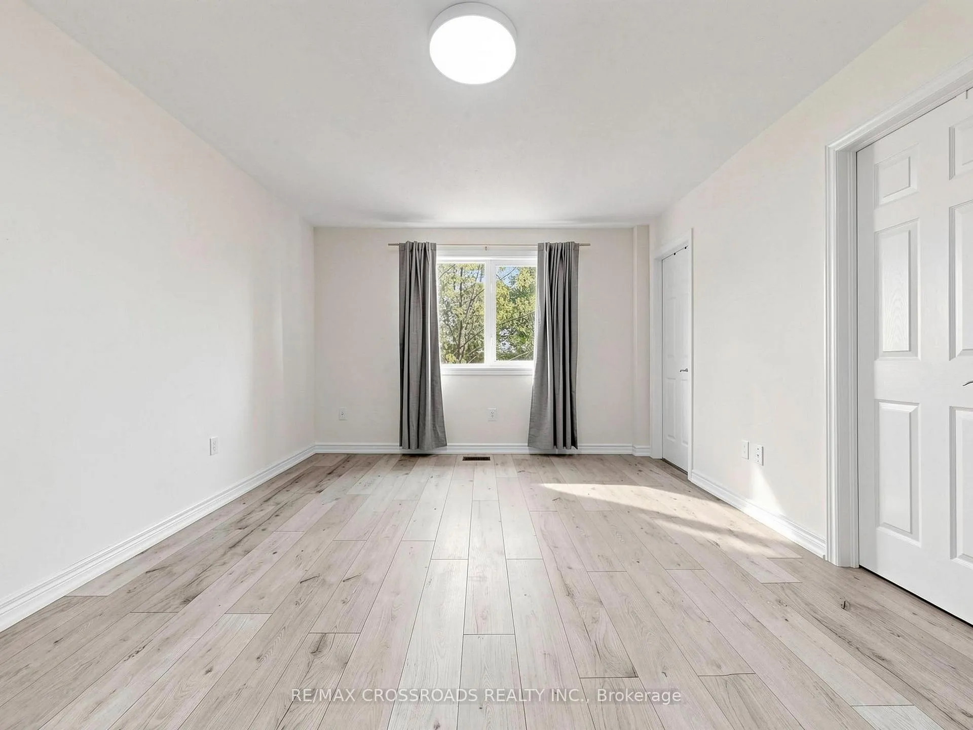 Photo 18 of 52 Drew Kelly Way, Markham, Buttonville — HOMEH
