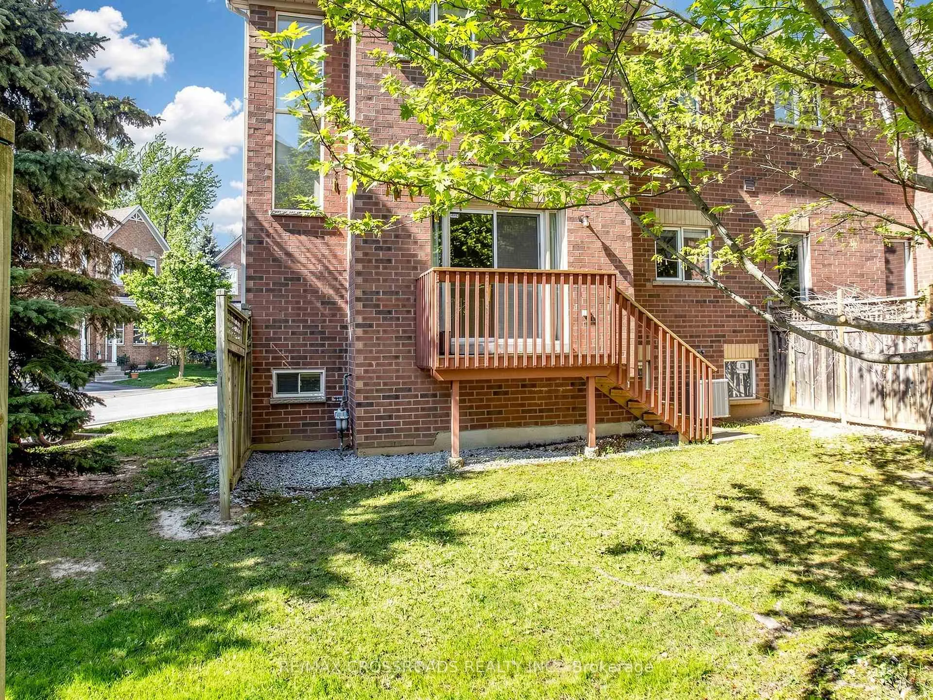 Photo 33 of 52 Drew Kelly Way, Markham, Buttonville — HOMEH