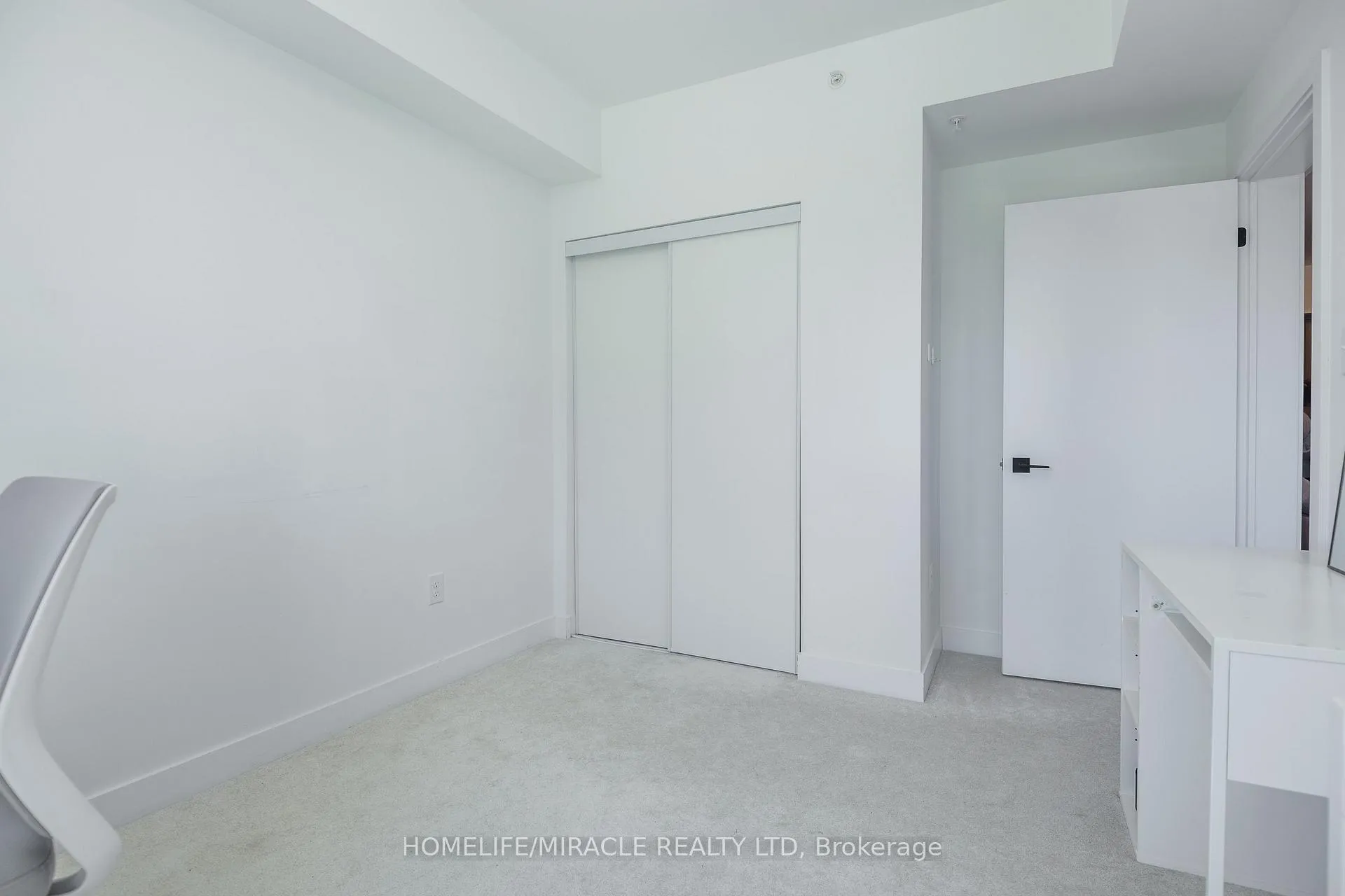 Photo 13 of Unit 207, 8 Culinary Lane, Barrie, Rural Barrie Southeast — HOMEH