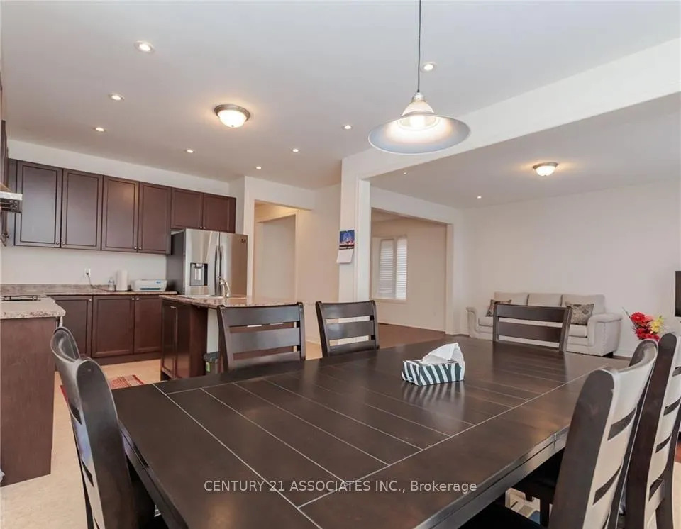 Photo 7 of 106 Barlow Place, Brant, Paris — HOMEH