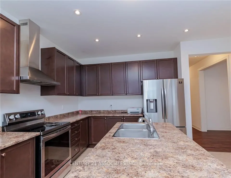 Photo 8 of 106 Barlow Place, Brant, Paris — HOMEH