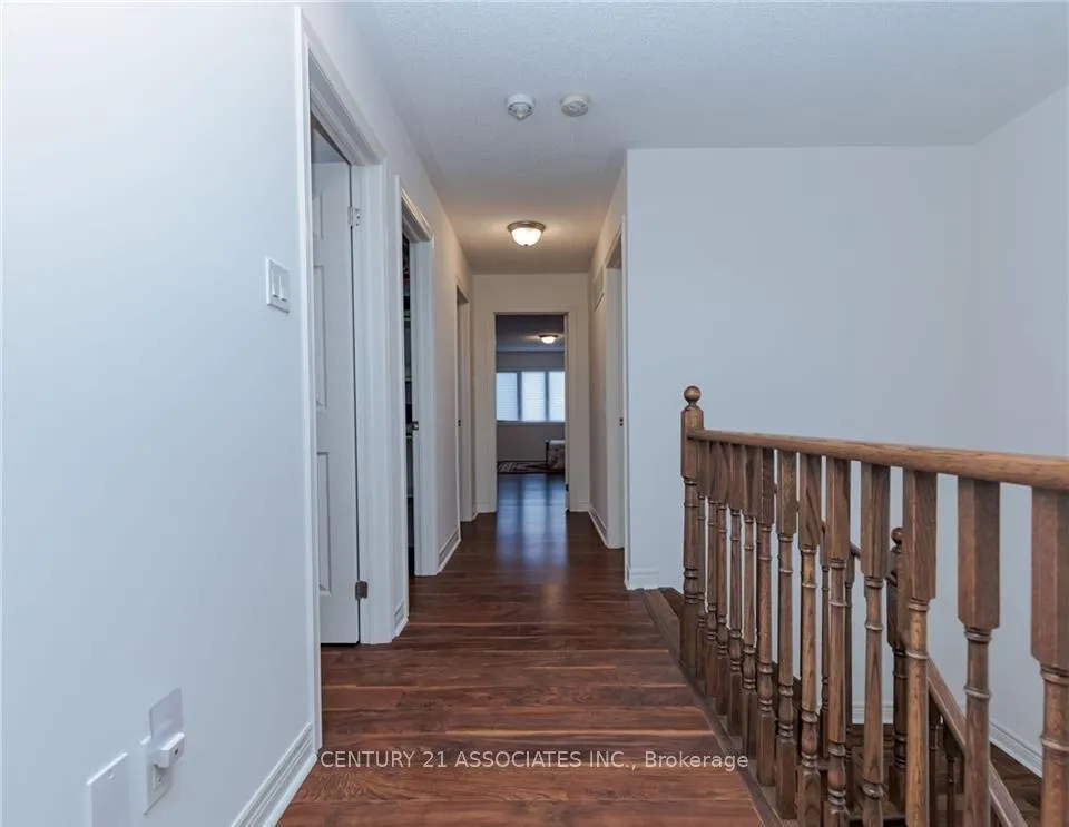 Photo 9 of 106 Barlow Place, Brant, Paris — HOMEH