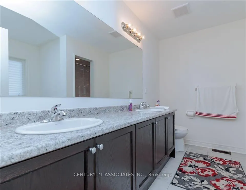 Photo 13 of 106 Barlow Place, Brant, Paris — HOMEH