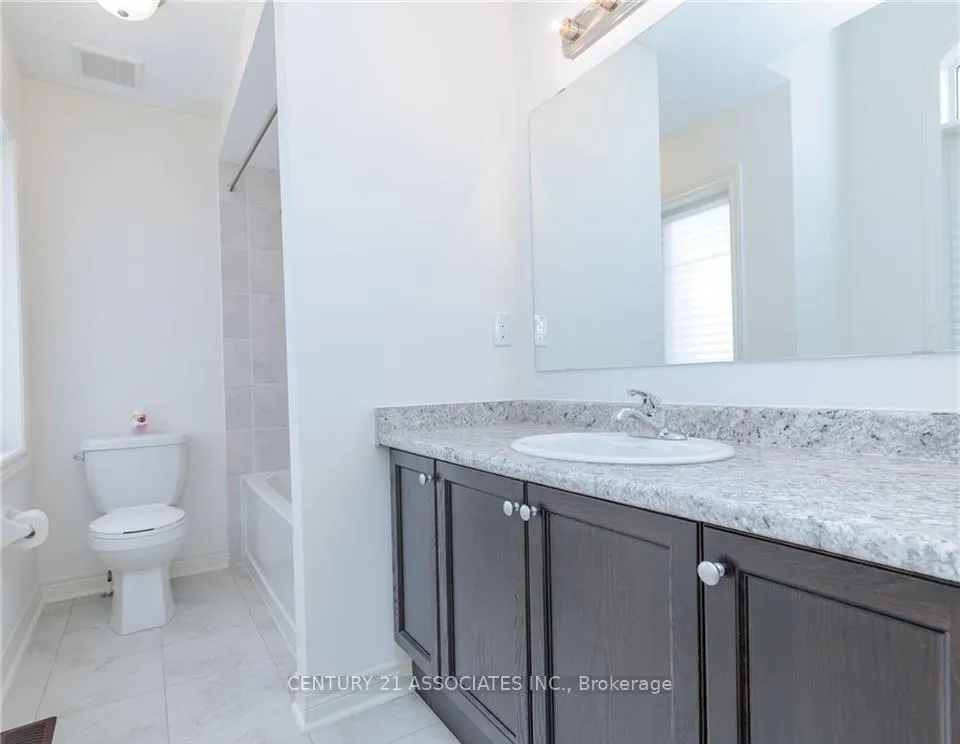 Photo 19 of 106 Barlow Place, Brant, Paris — HOMEH