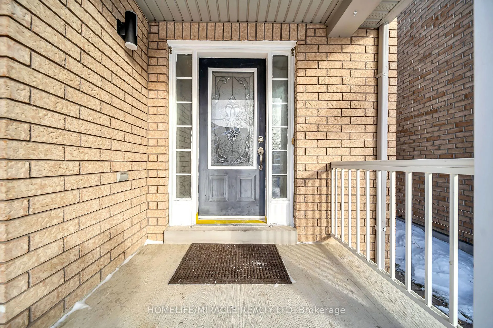 Photo 5 of 4 Templeton Court, Brampton, Bram East — HOMEH