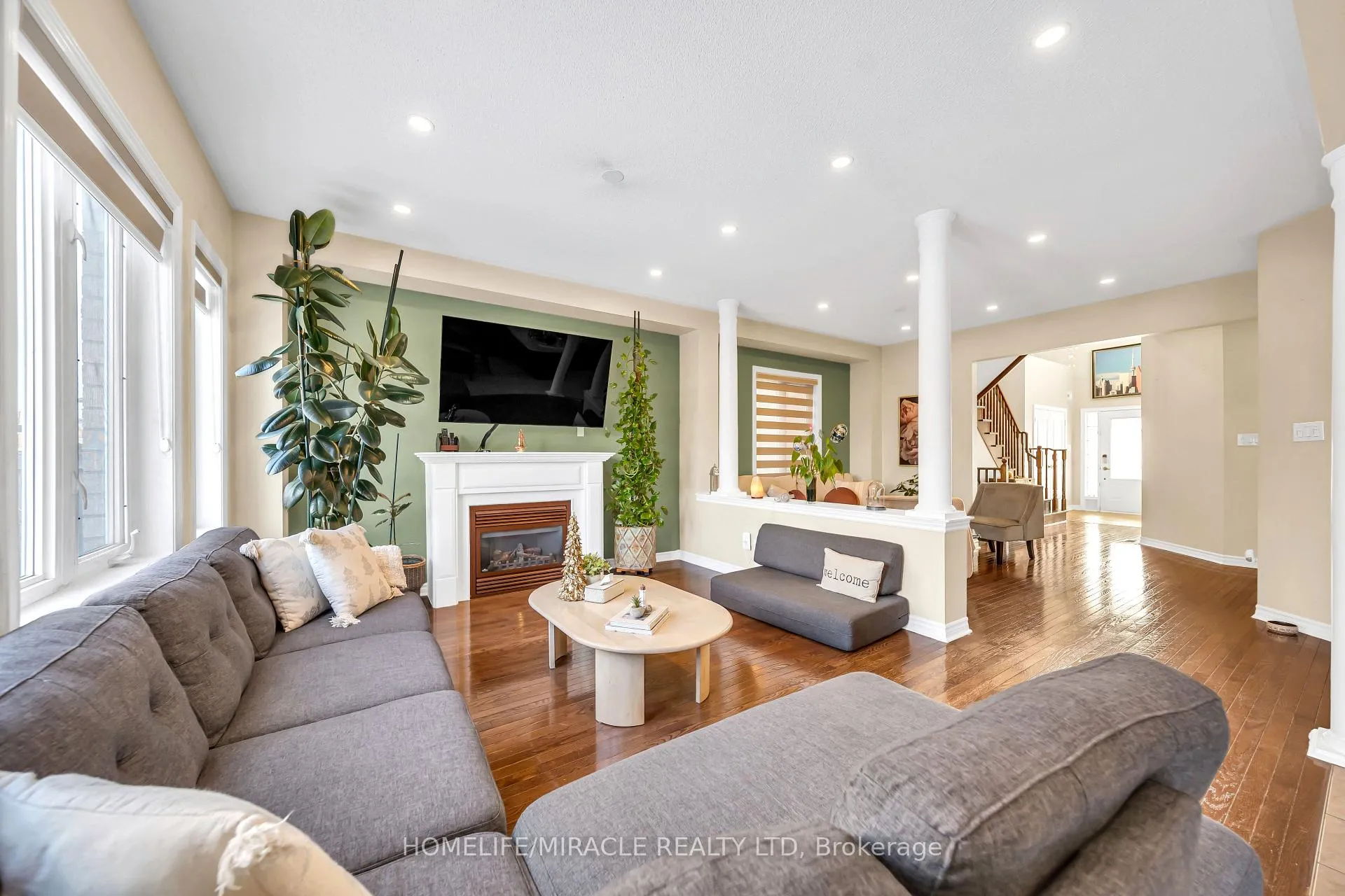Photo 14 of 4 Templeton Court, Brampton, Bram East — HOMEH