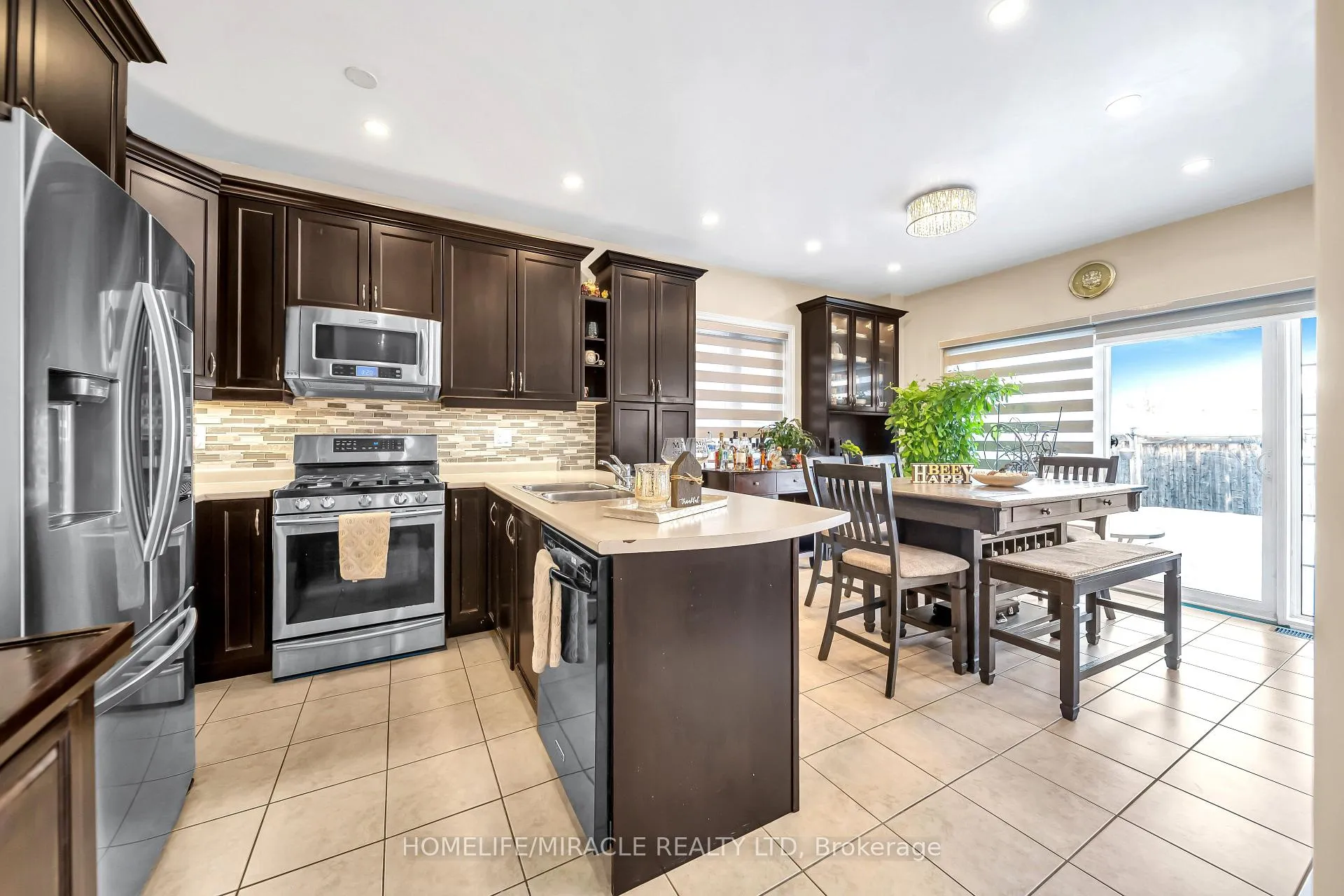 Photo 16 of 4 Templeton Court, Brampton, Bram East — HOMEH