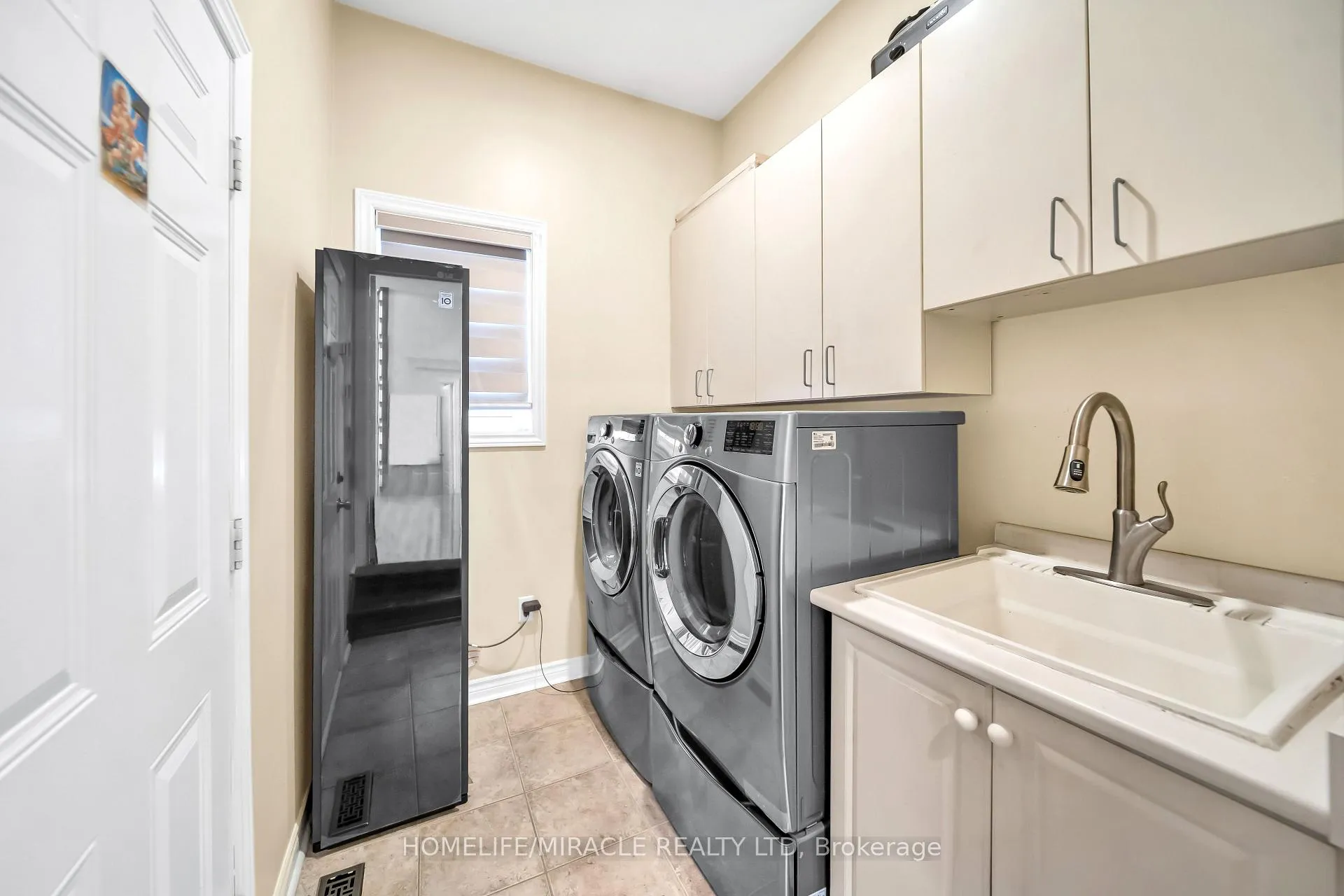 Photo 21 of 4 Templeton Court, Brampton, Bram East — HOMEH