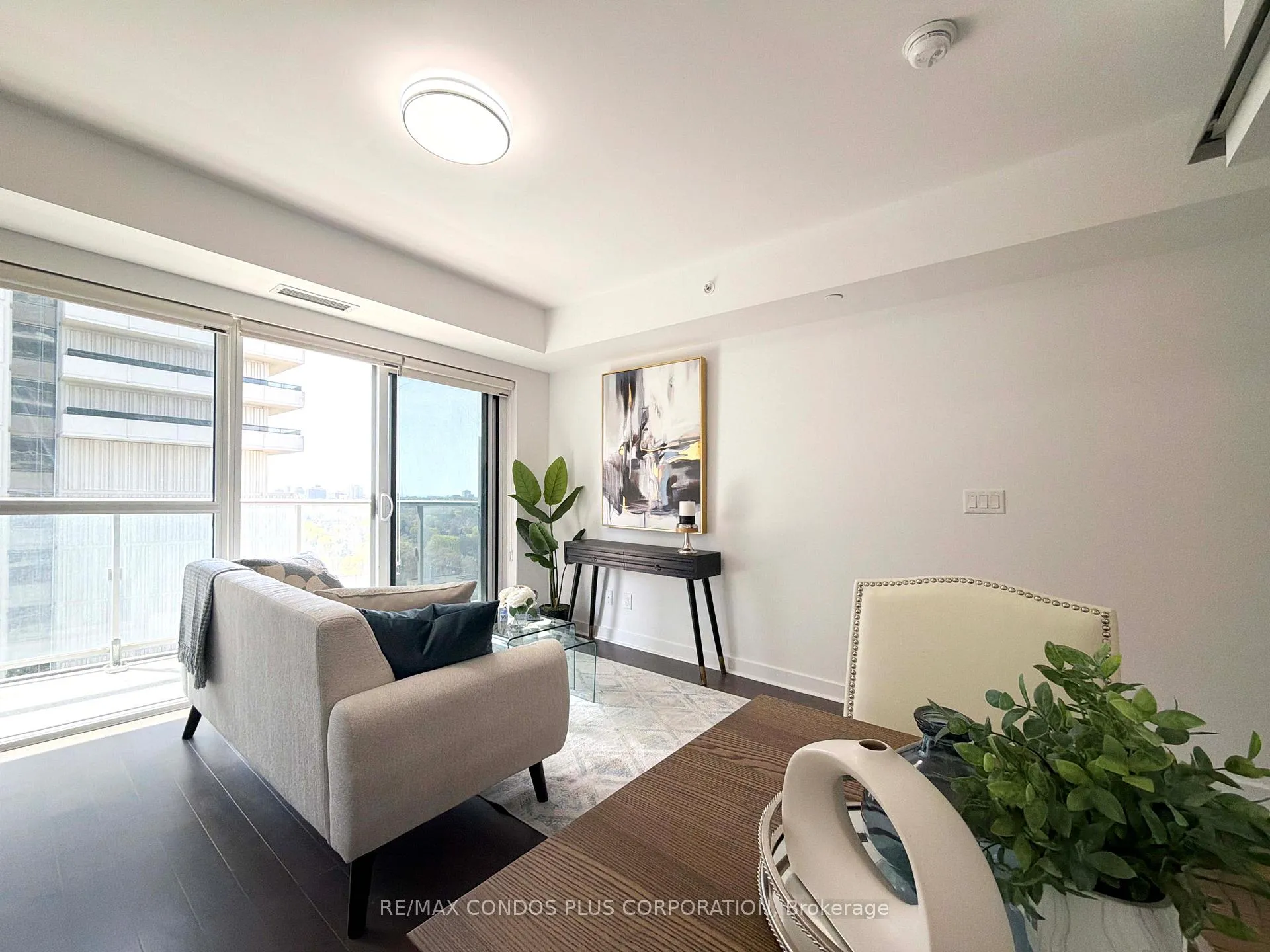 Photo 6 of Unit 1508, 58 Orchard View Boulevard, Toronto, Yonge-Eglinton — HOMEH