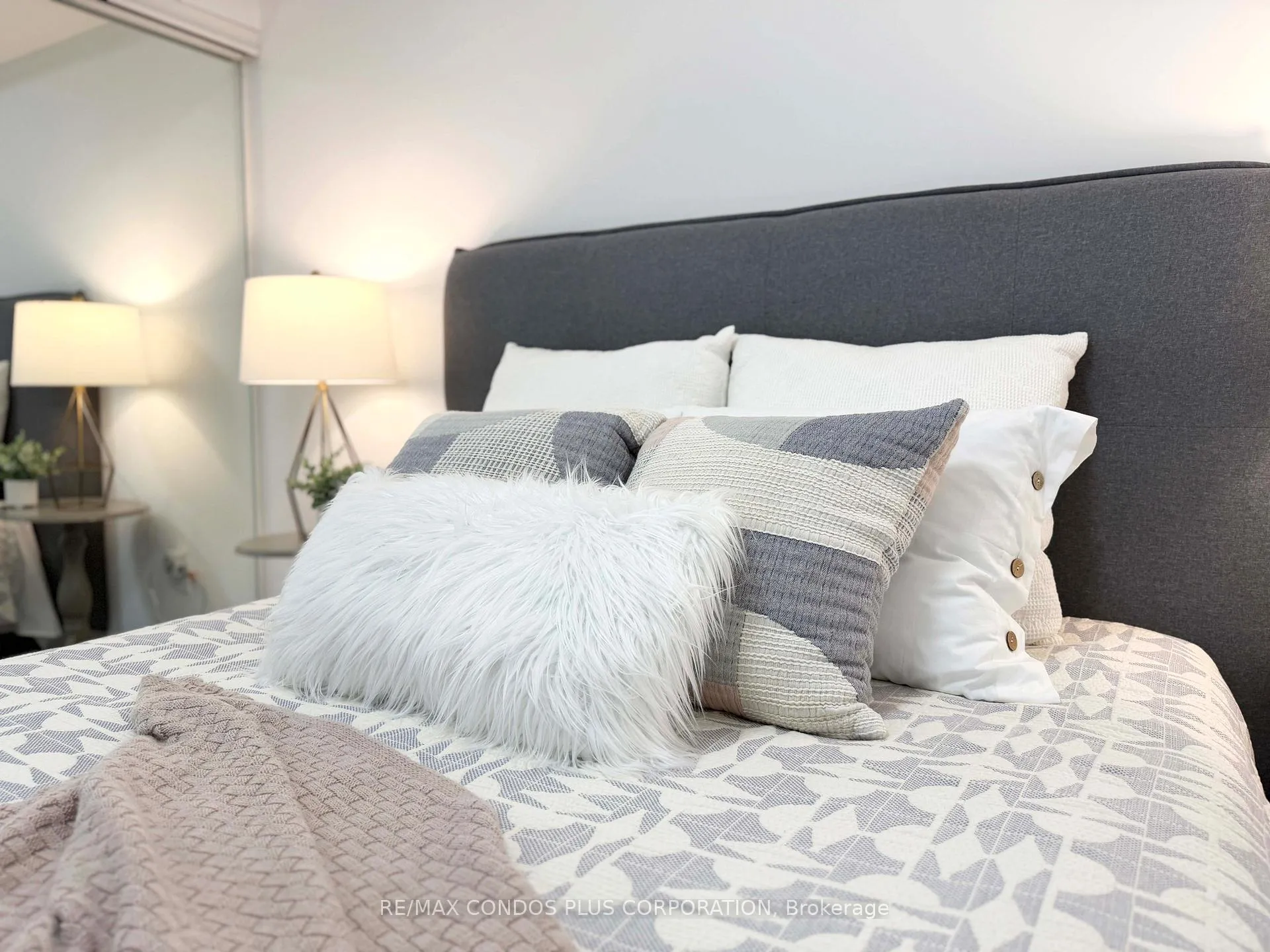 Photo 16 of Unit 1508, 58 Orchard View Boulevard, Toronto, Yonge-Eglinton — HOMEH