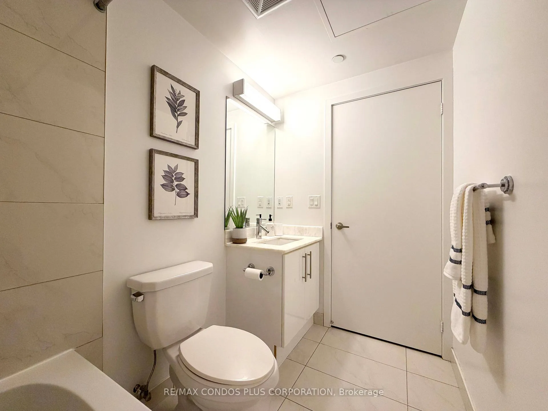 Photo 21 of Unit 1508, 58 Orchard View Boulevard, Toronto, Yonge-Eglinton — HOMEH