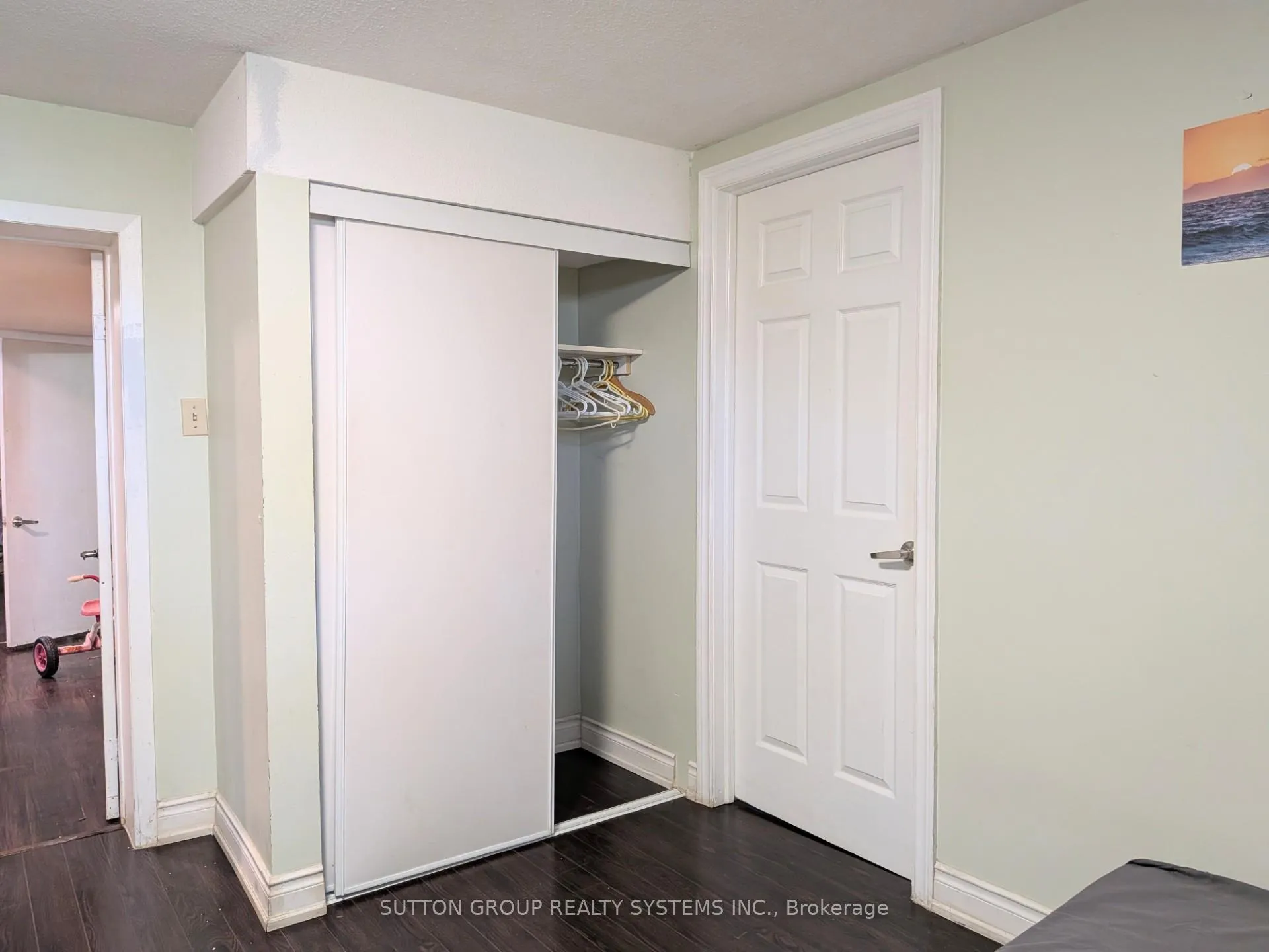 Photo 7 of Unit Basement, 41 Annabelle Drive, Etobicoke, Mount Olive-Silverstone-Jamestown — HOMEH