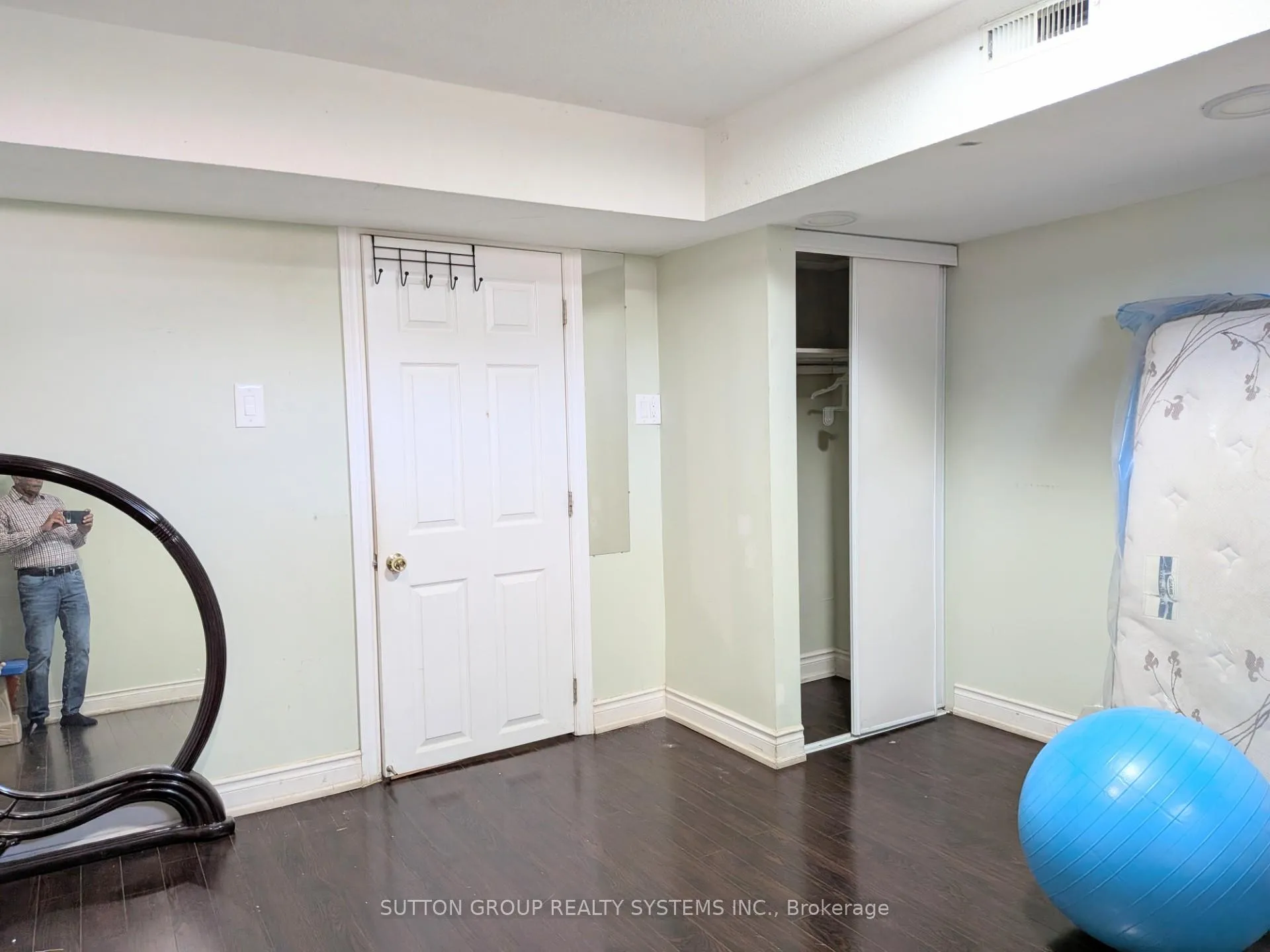Photo 9 of Unit Basement, 41 Annabelle Drive, Etobicoke, Mount Olive-Silverstone-Jamestown — HOMEH