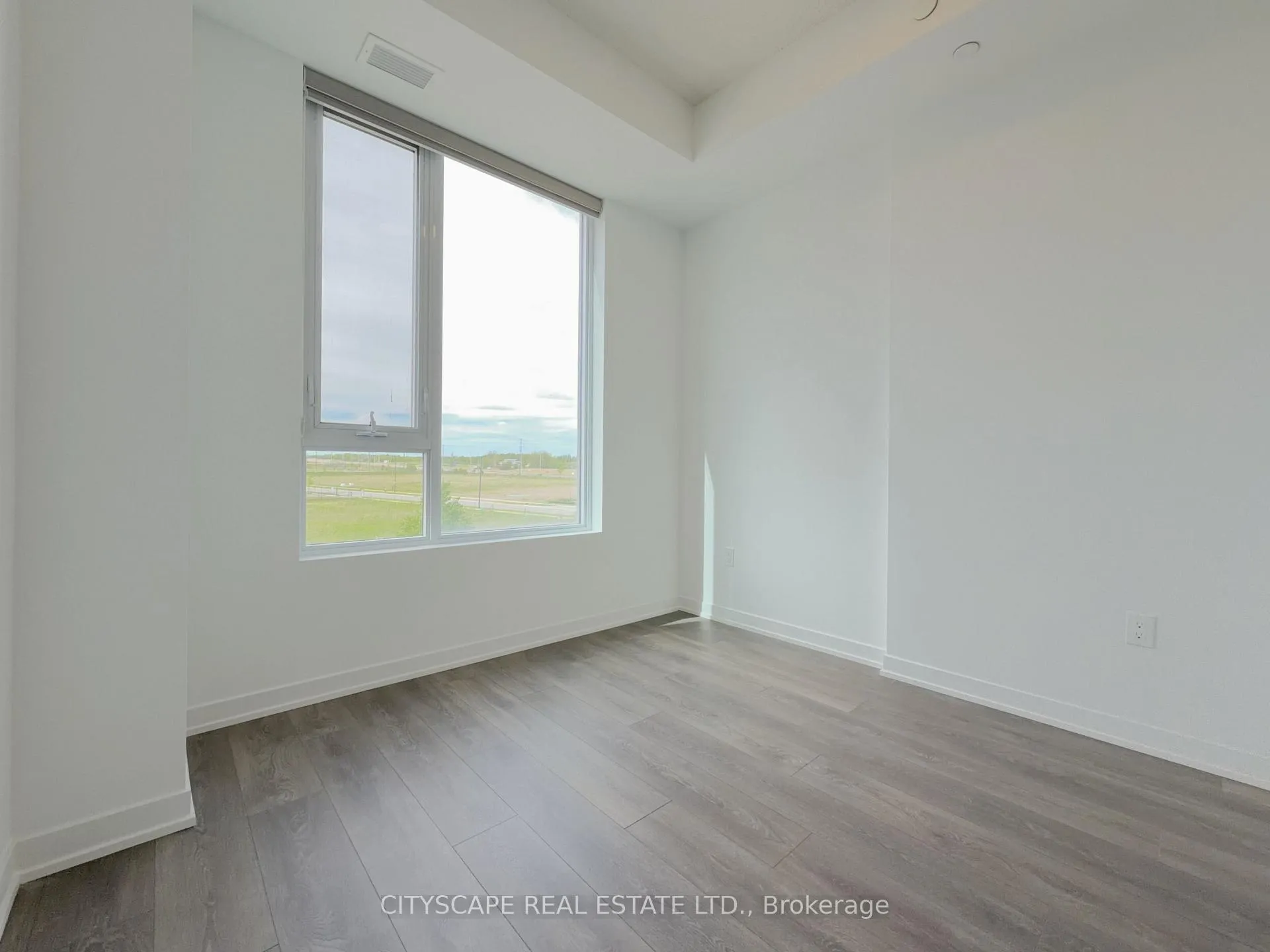 Photo 18 of Unit 313, 4878 Powers Common, Burlington, Alton — HOMEH