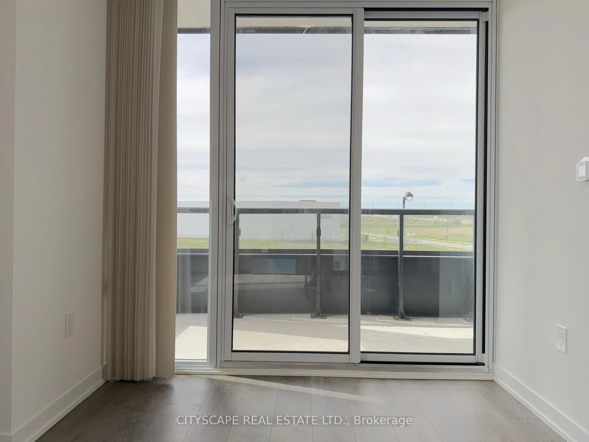Photo 19 of Unit 313, 4878 Powers Common, Burlington, Alton — HOMEH