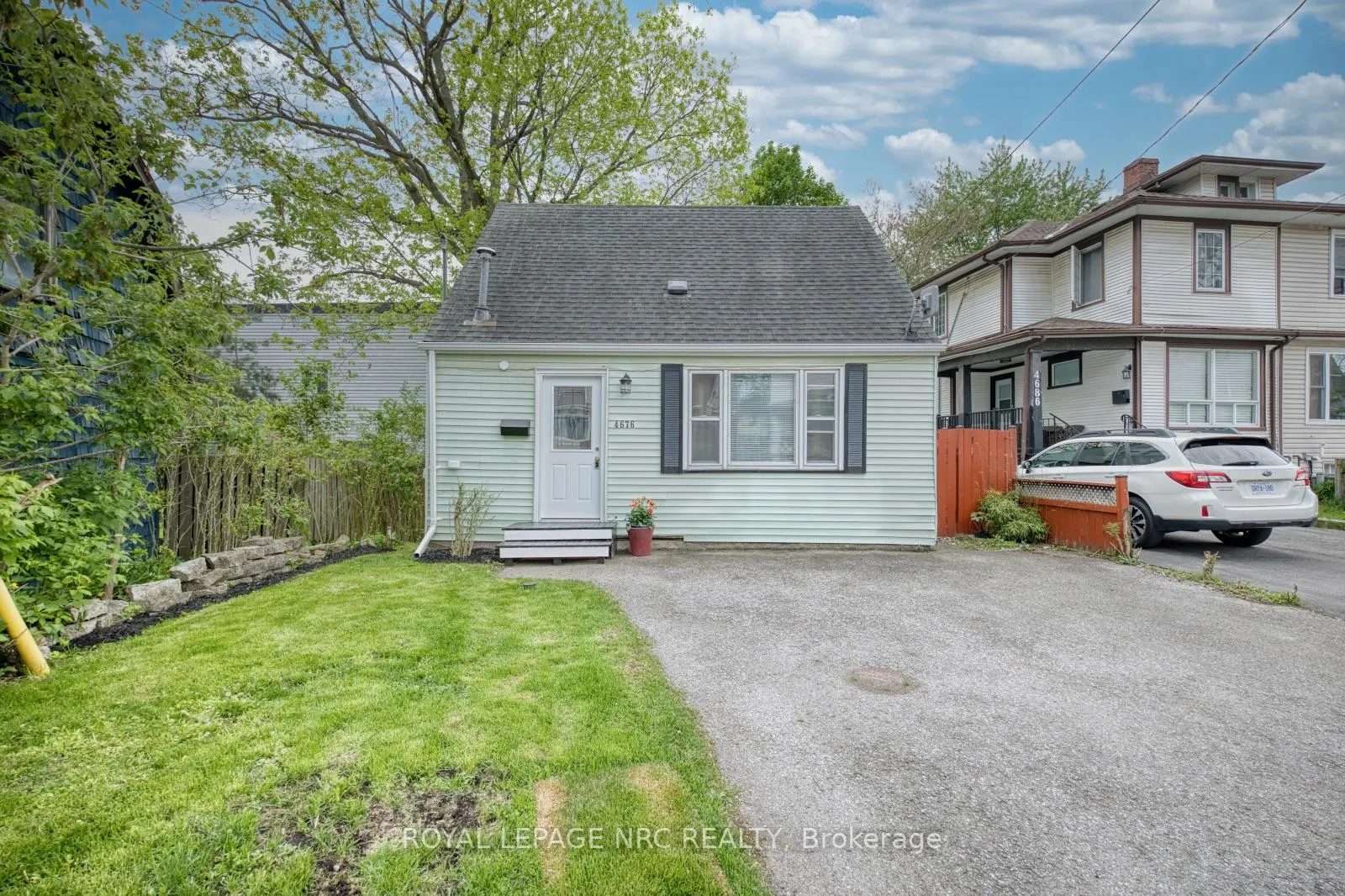 Front of 4676 McDougall Crescent