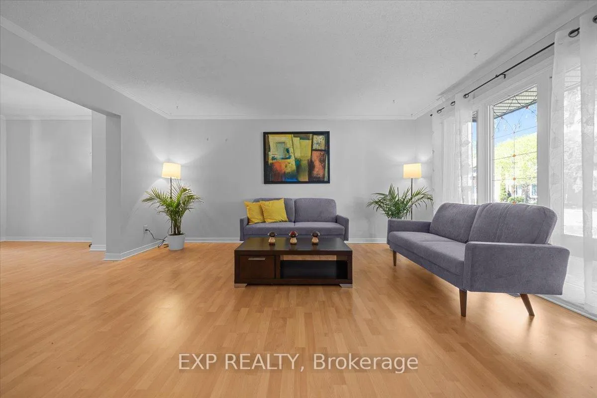 Photo 5 of Unit 14, 21 Midland Crescent, Ottawa, Arlington Woods — HOMEH