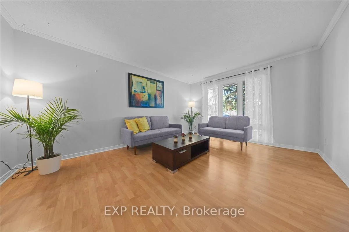 Photo 6 of Unit 14, 21 Midland Crescent, Ottawa, Arlington Woods — HOMEH