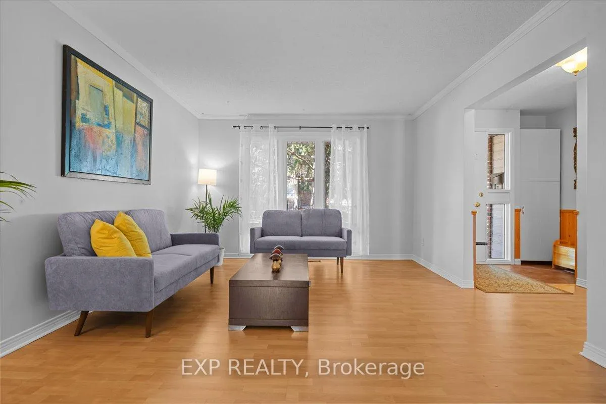 Photo 7 of Unit 14, 21 Midland Crescent, Ottawa, Arlington Woods — HOMEH