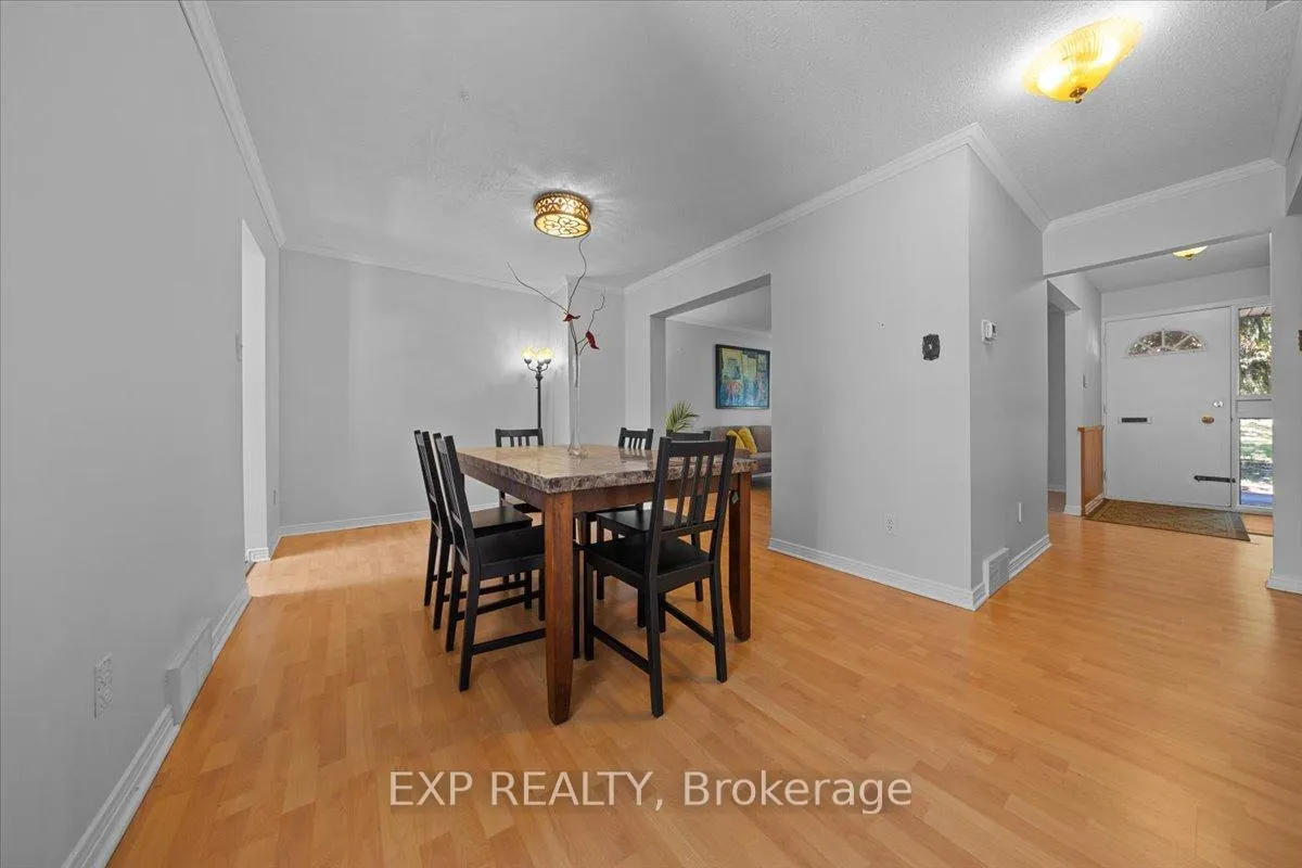 Photo 10 of Unit 14, 21 Midland Crescent, Ottawa, Arlington Woods — HOMEH