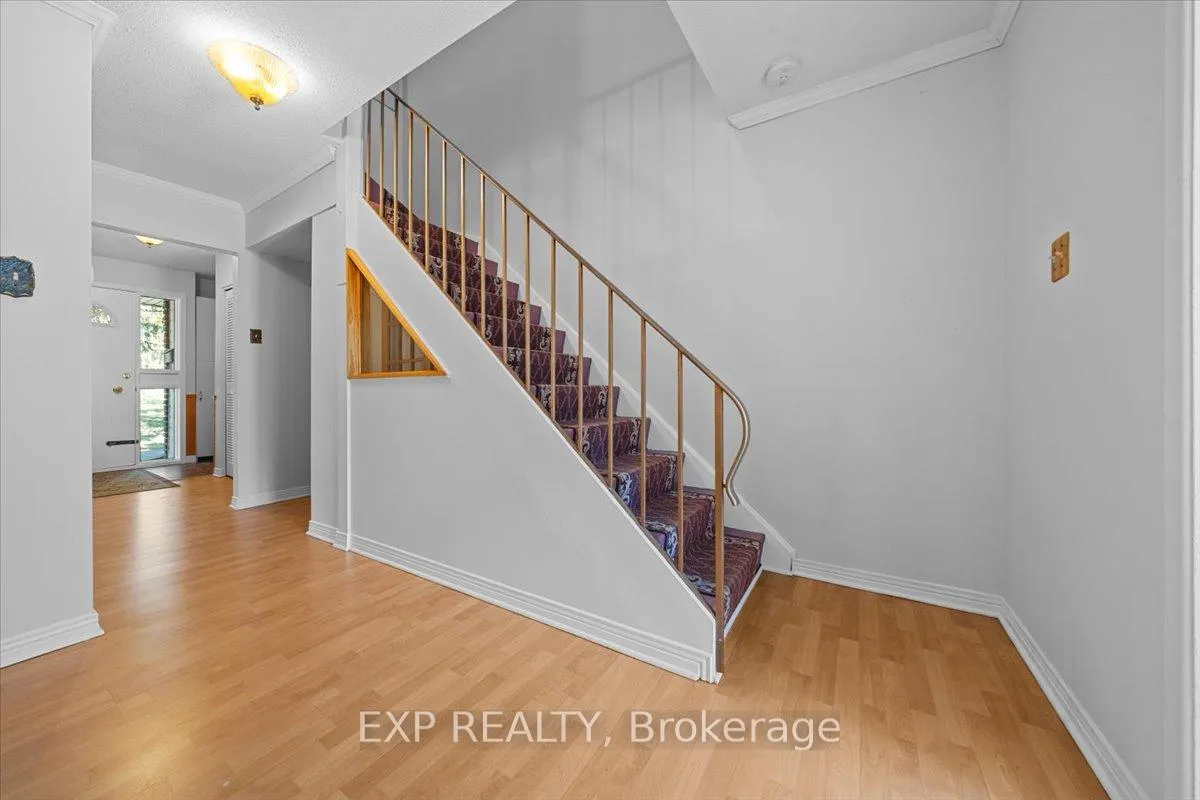 Photo 11 of Unit 14, 21 Midland Crescent, Ottawa, Arlington Woods — HOMEH