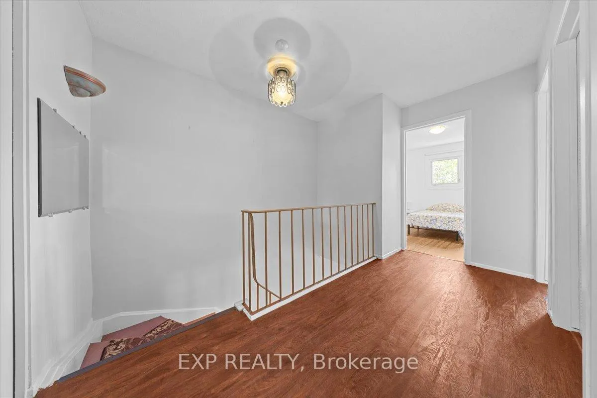 Photo 18 of Unit 14, 21 Midland Crescent, Ottawa, Arlington Woods — HOMEH