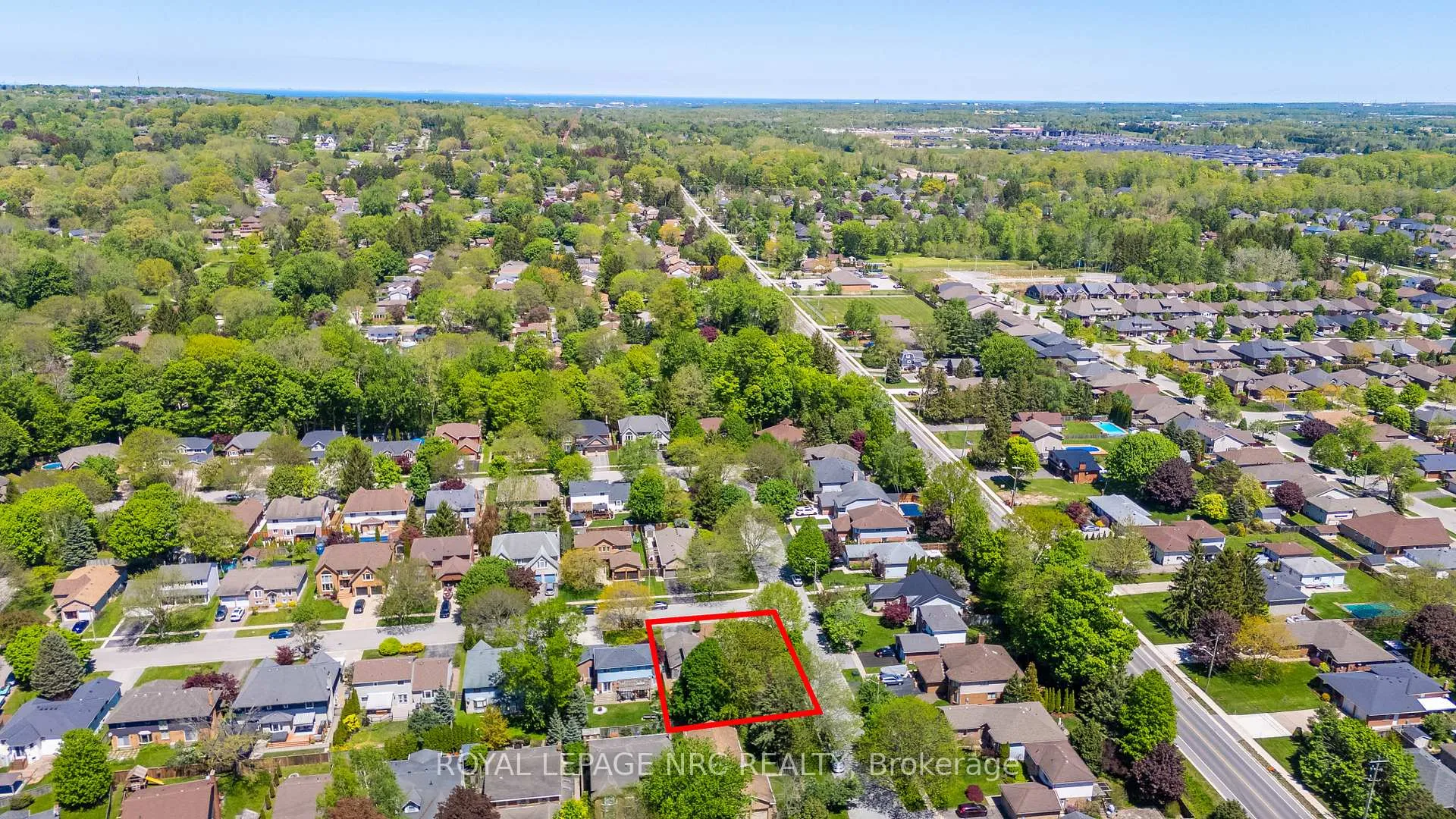 Photo 3 of 2 Meadowbrook Lane, Pelham, Fonthill — HOMEH