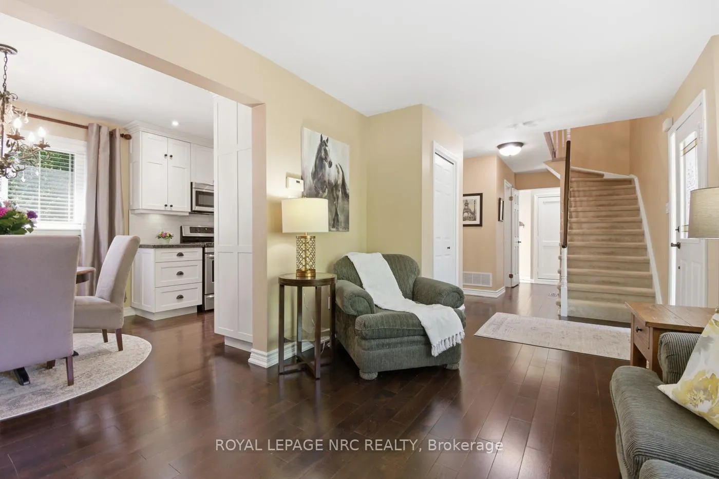 Photo 9 of 2 Meadowbrook Lane, Pelham, Fonthill — HOMEH