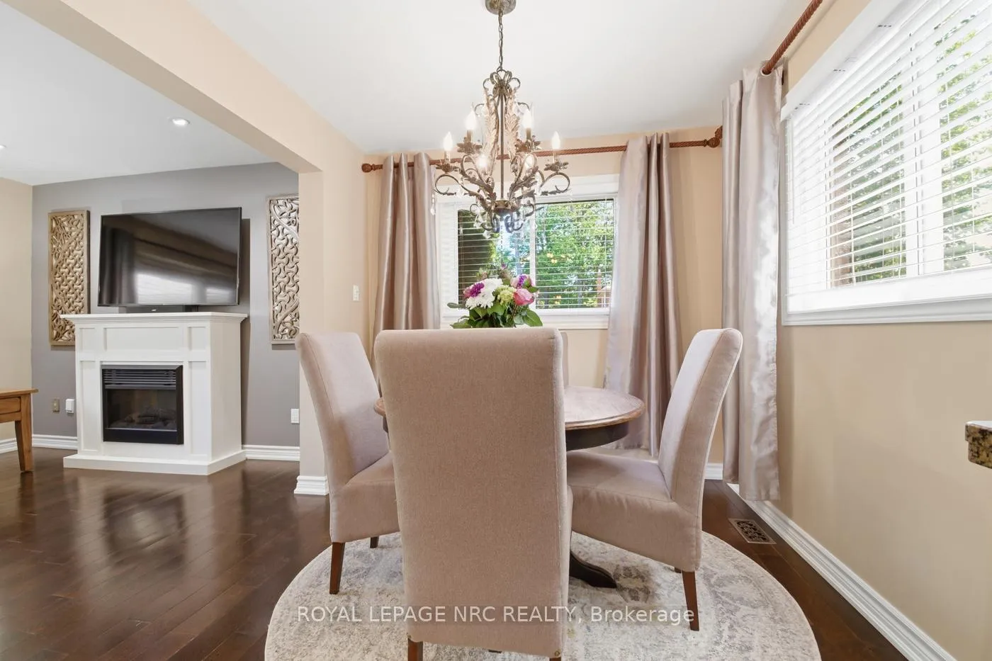 Photo 10 of 2 Meadowbrook Lane, Pelham, Fonthill — HOMEH