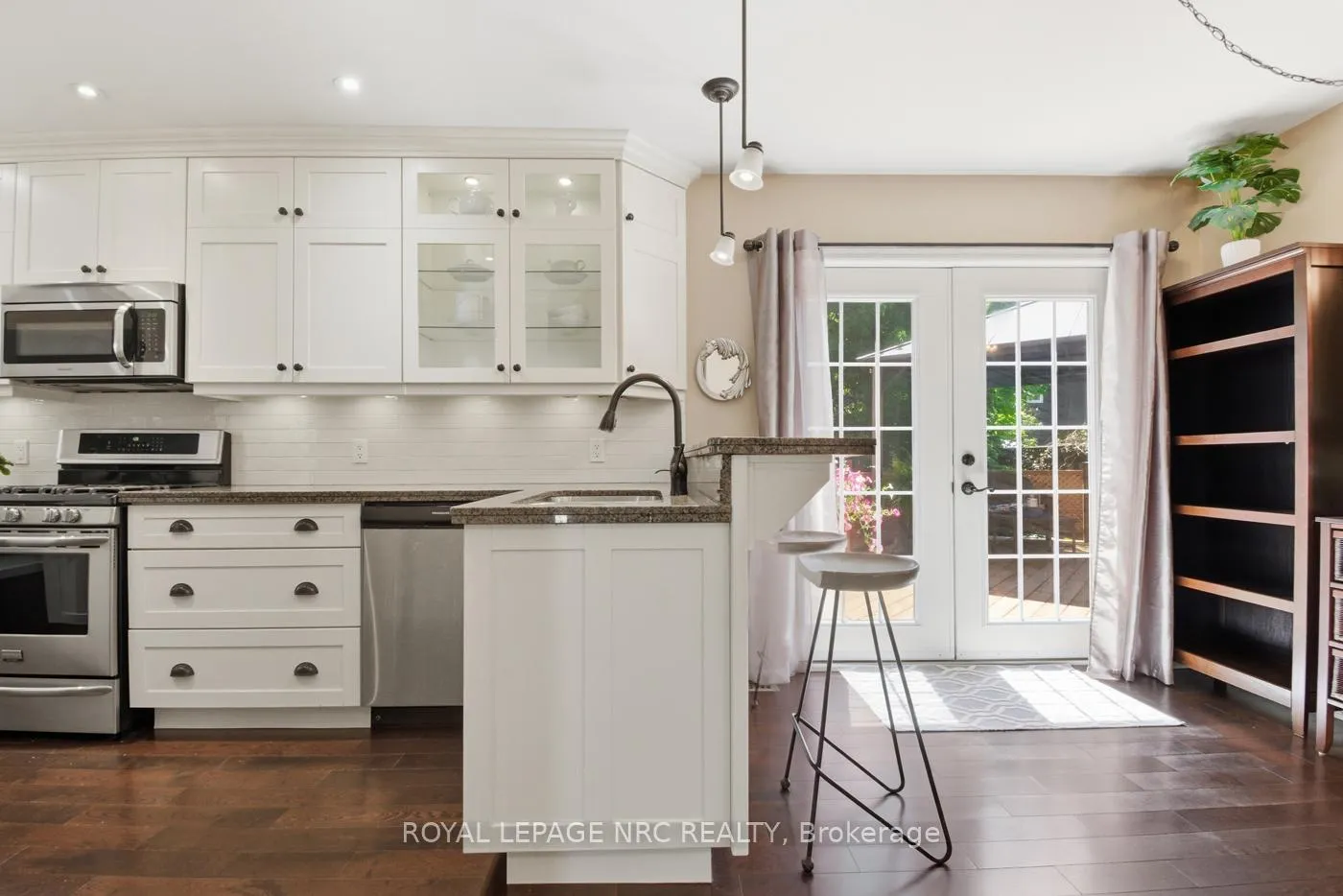Photo 15 of 2 Meadowbrook Lane, Pelham, Fonthill — HOMEH