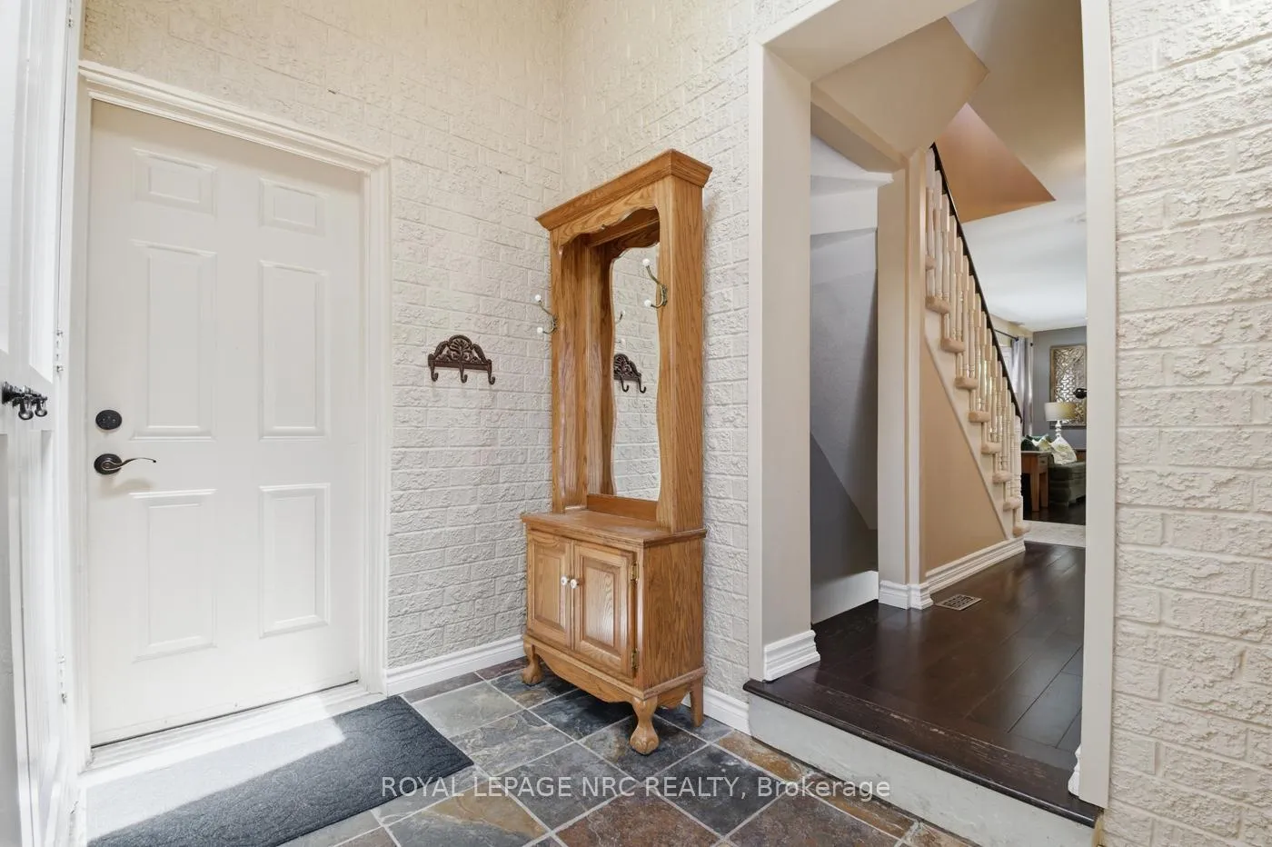 Photo 19 of 2 Meadowbrook Lane, Pelham, Fonthill — HOMEH