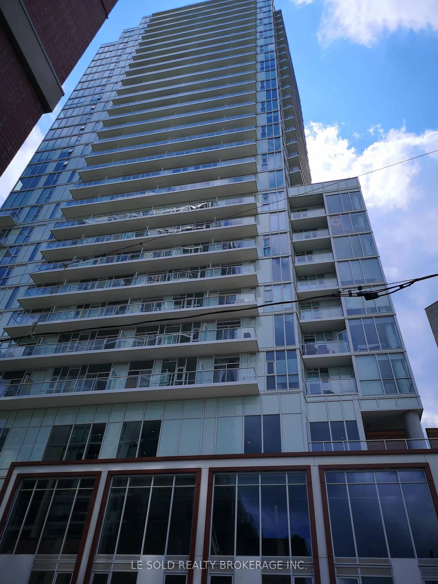 Photo 2 of Unit 617, 33 Helendale Avenue, Toronto, Yonge-Eglinton — HOMEH