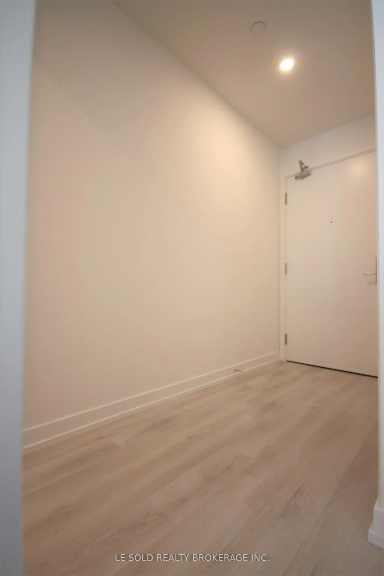 Photo 12 of Unit 617, 33 Helendale Avenue, Toronto, Yonge-Eglinton — HOMEH