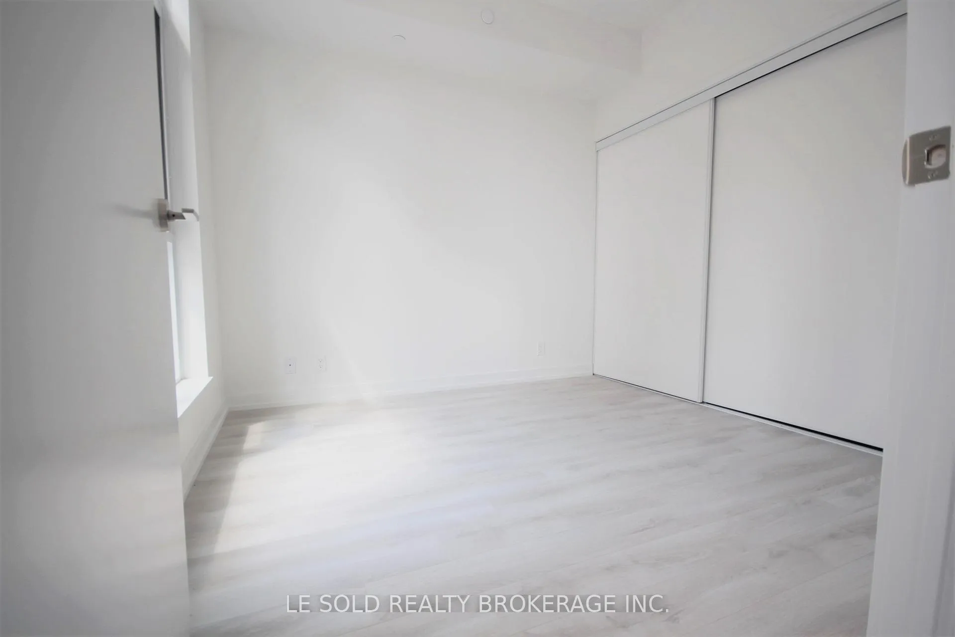Photo 20 of Unit 617, 33 Helendale Avenue, Toronto, Yonge-Eglinton — HOMEH