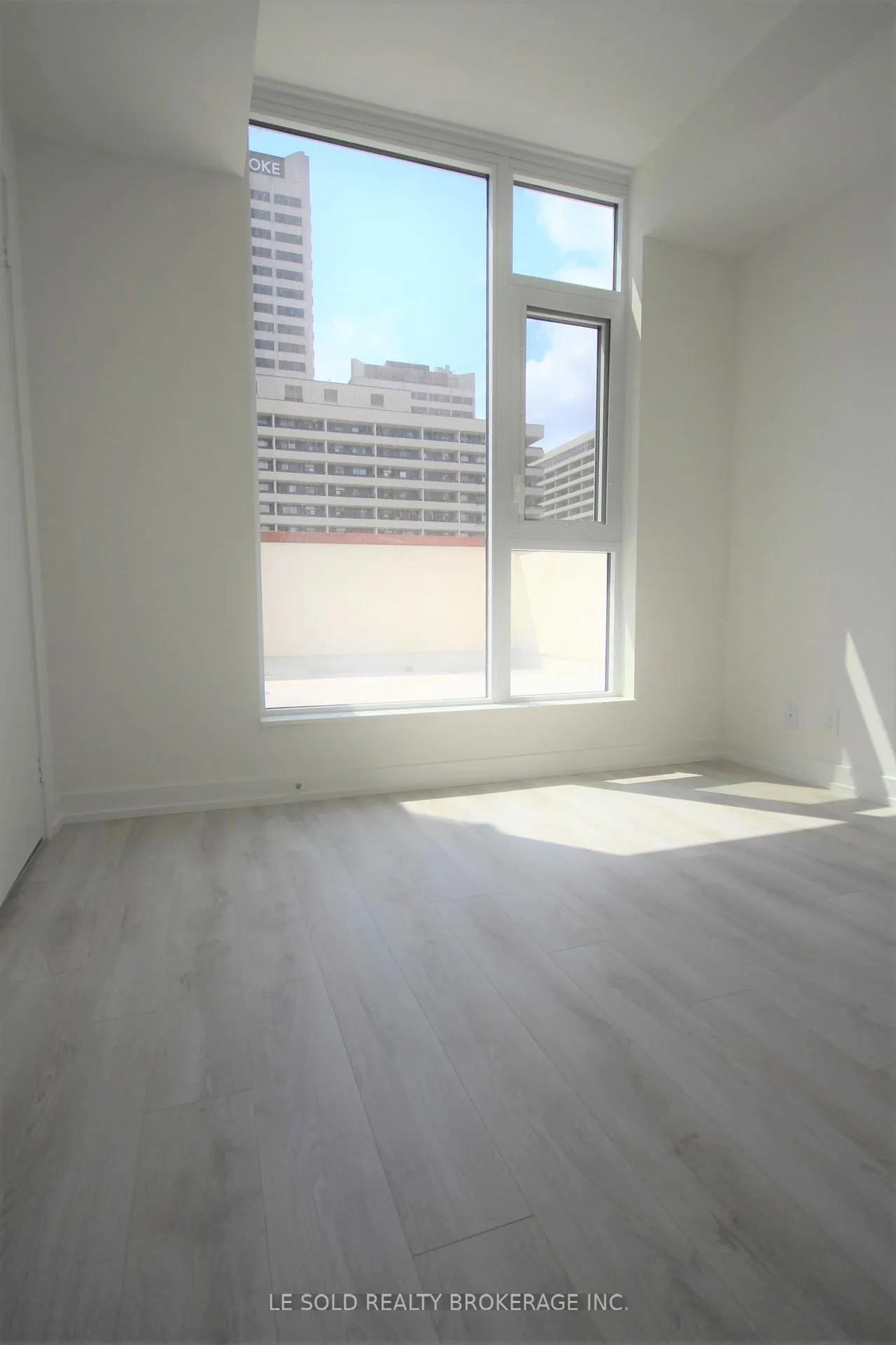Photo 21 of Unit 617, 33 Helendale Avenue, Toronto, Yonge-Eglinton — HOMEH